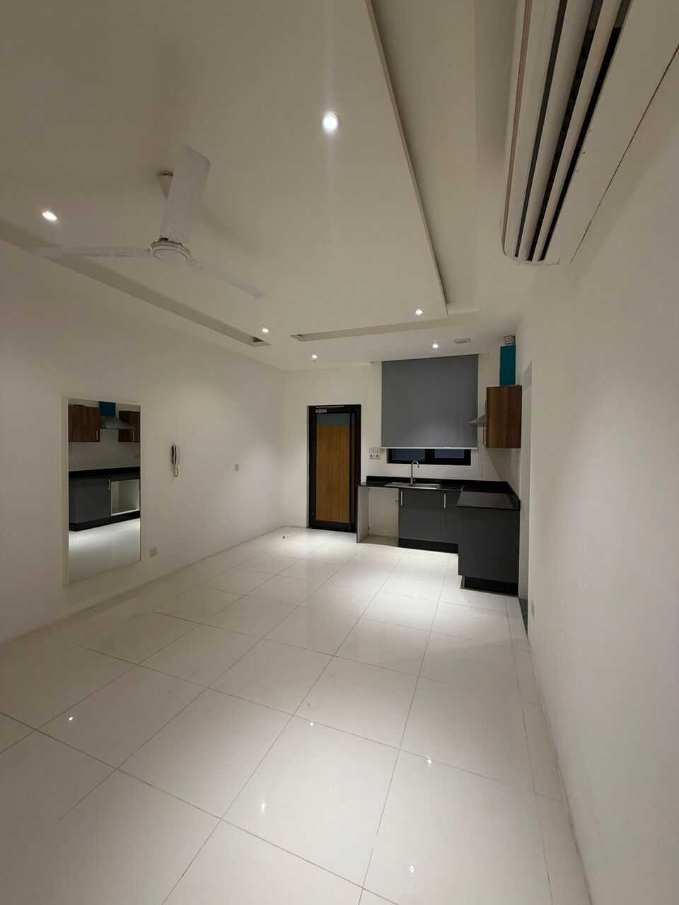 Manama, Apartments, Flats, Houses & Villas, BHD 170/year,  Neat And Clean Studio Flat For Rent