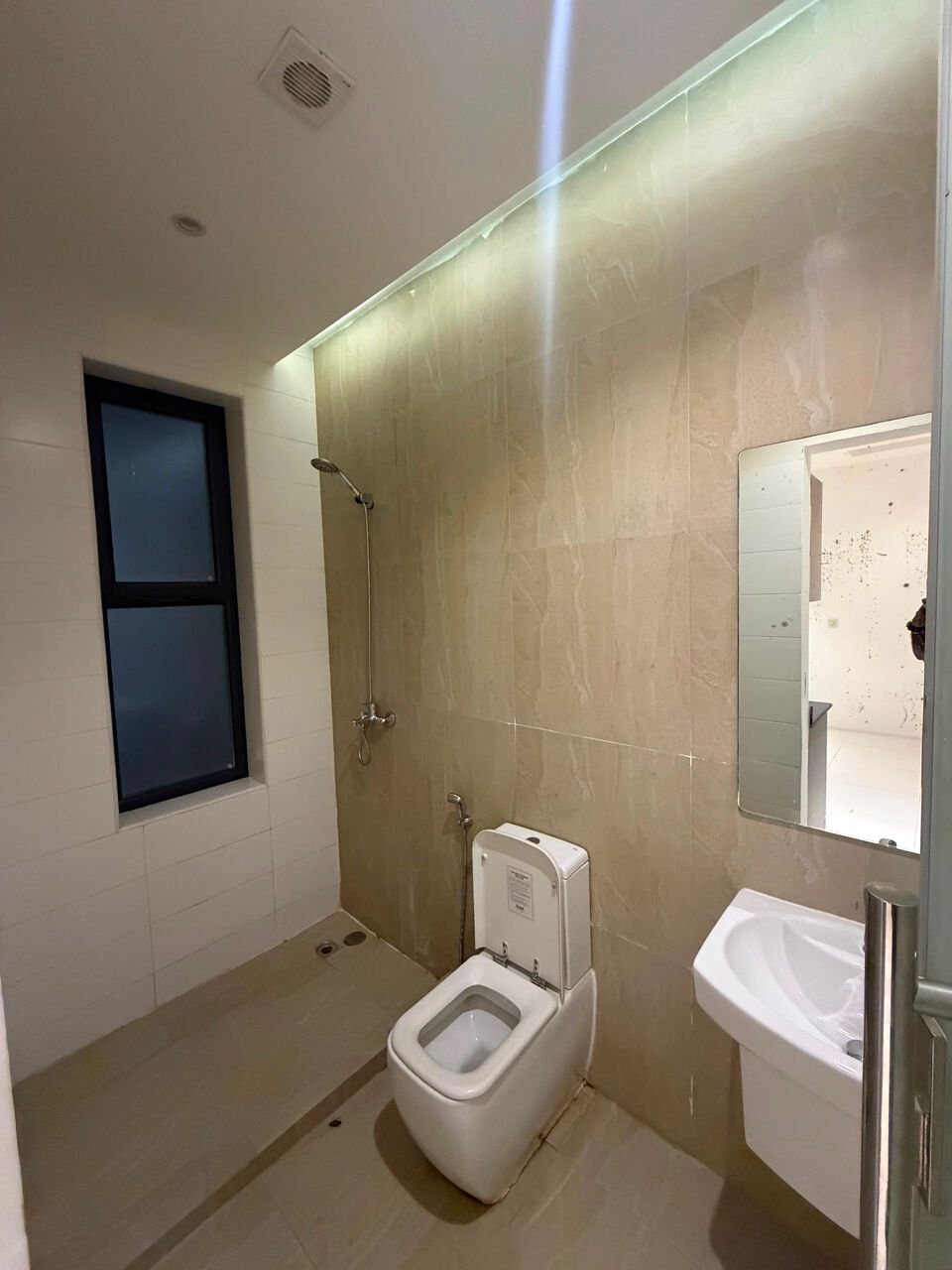 Manama, Apartments, Flats, Houses & Villas, BHD 170/year,  Neat And Clean Studio Flat For Rent