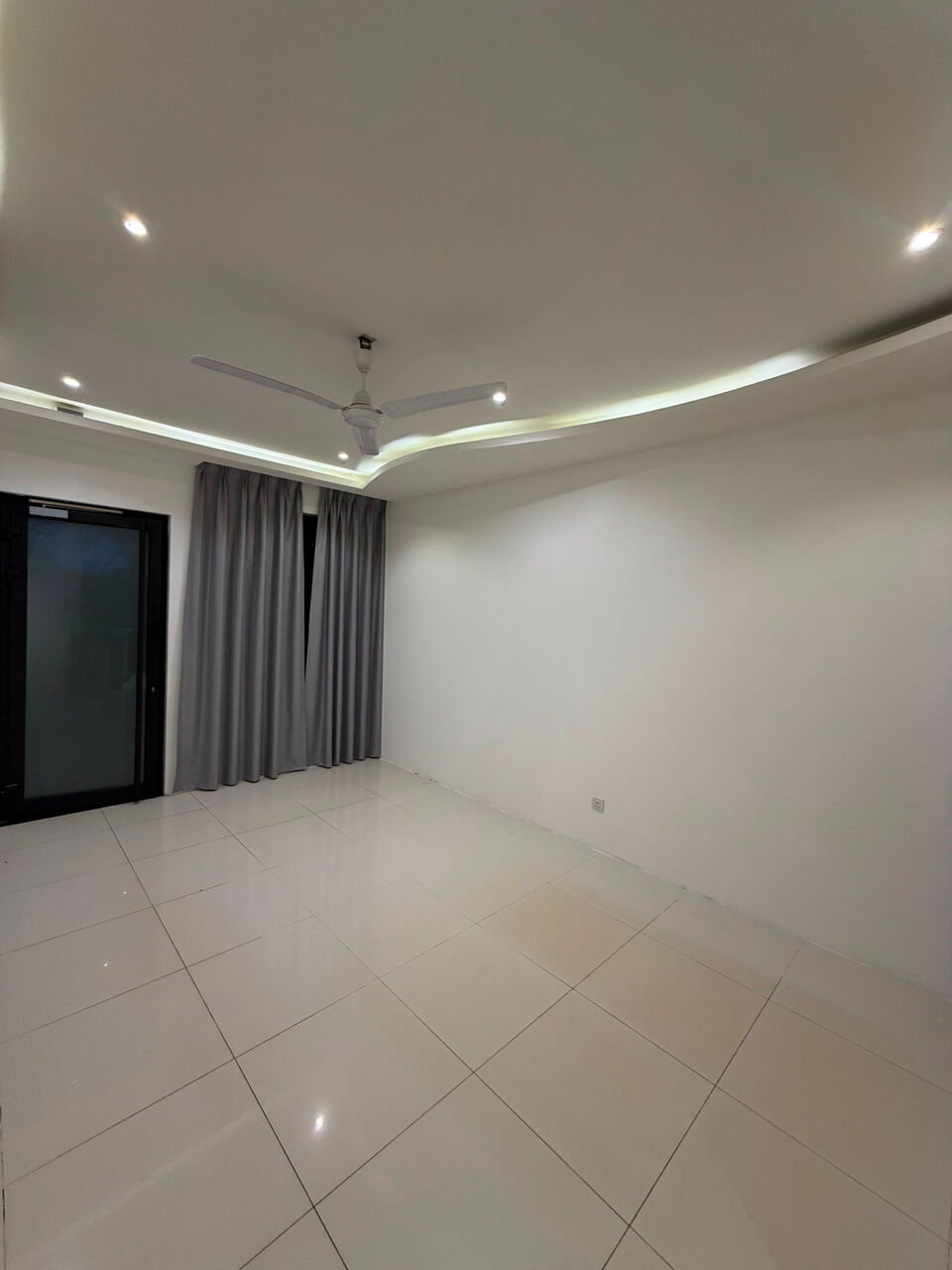 Manama, Apartments, Flats, Houses & Villas, BHD 150/year,  Clean Studio For Rent