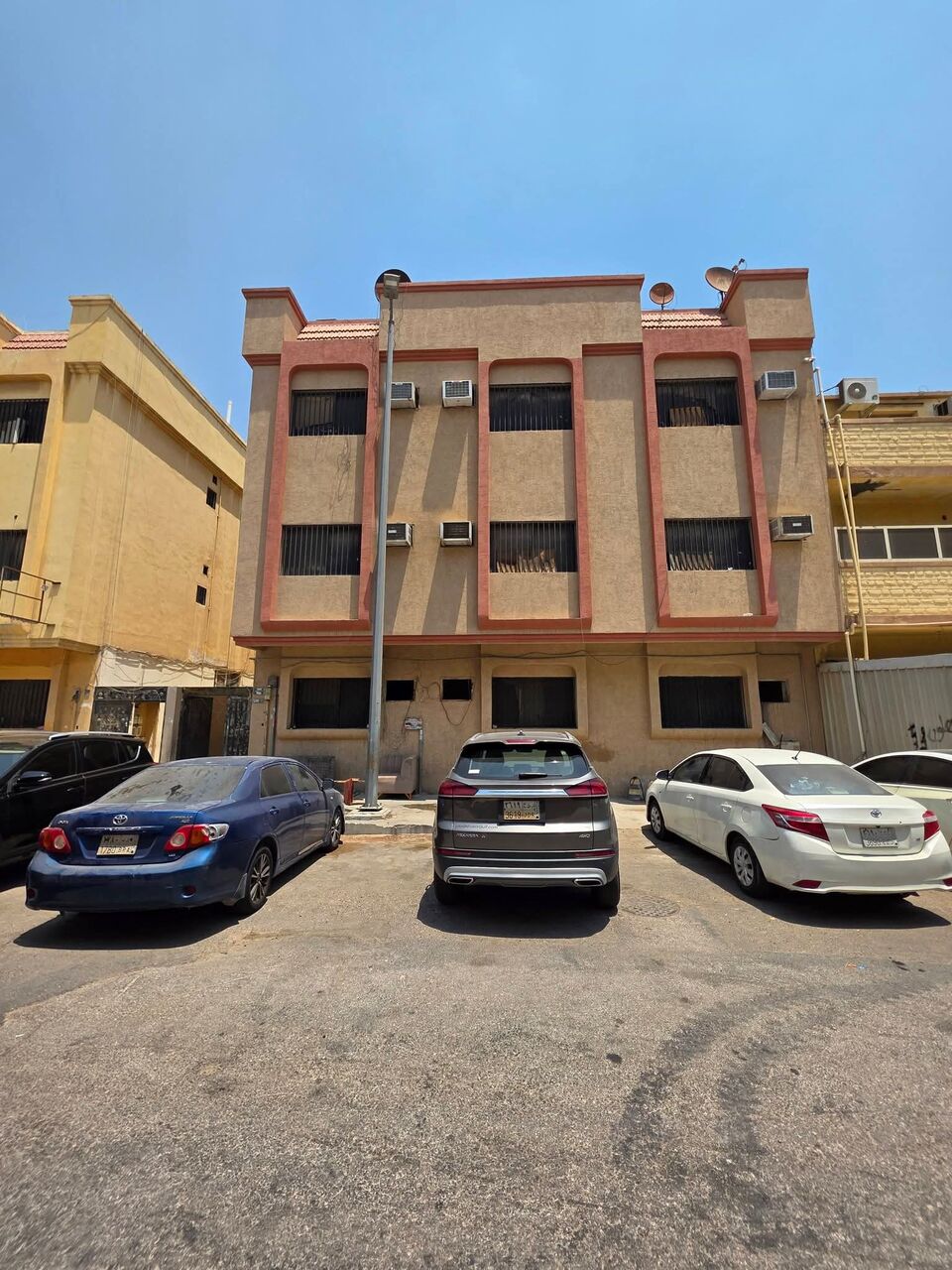 Al Thuqbah, Apartments, Flats, Houses & Villas, 4 BR,  🏡🔥 4-BEDROOM BACHELOR APARTMENT FOR RENT | SAR 22,500/YEAR | AL THUQBAH – AL KHOBAR ✨ SP