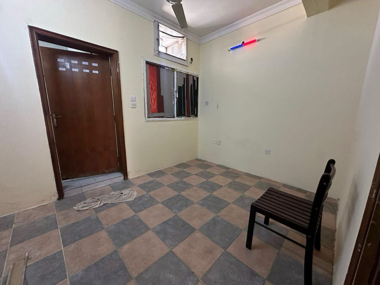 Gudaibiya, Apartments, Flats, Houses & Villas, BHD 130/month,  Gudaibiya:- Studio Flat For Rent With A/C.  Bd 130/- With Unlimited EWA.