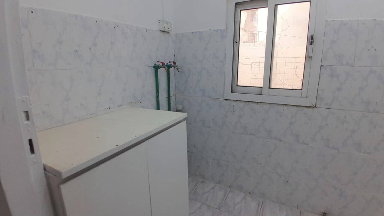 Gudaibiya, Apartments, Flats, Houses & Villas, BHD 140/month,  1 BR,  Gudaibiya:- 1BHK Flat On Rent With Ac.   Bd 140/- With Unlimited Ewa.