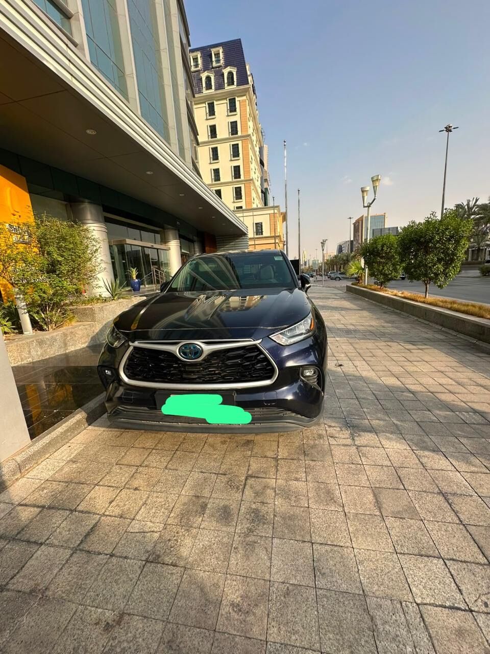 Riyadh, Vehicles, Cars & Trucks , SAR 109000,  Toyota Highlander Hybrid,  2022,  Automatic,  93000 KM,  Toyota Highlander  First Owner