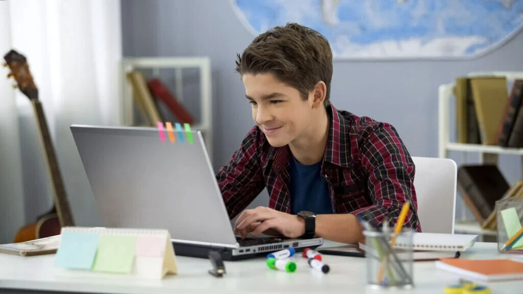 London, Education, Expert Online A Level Maths Tutor For Students