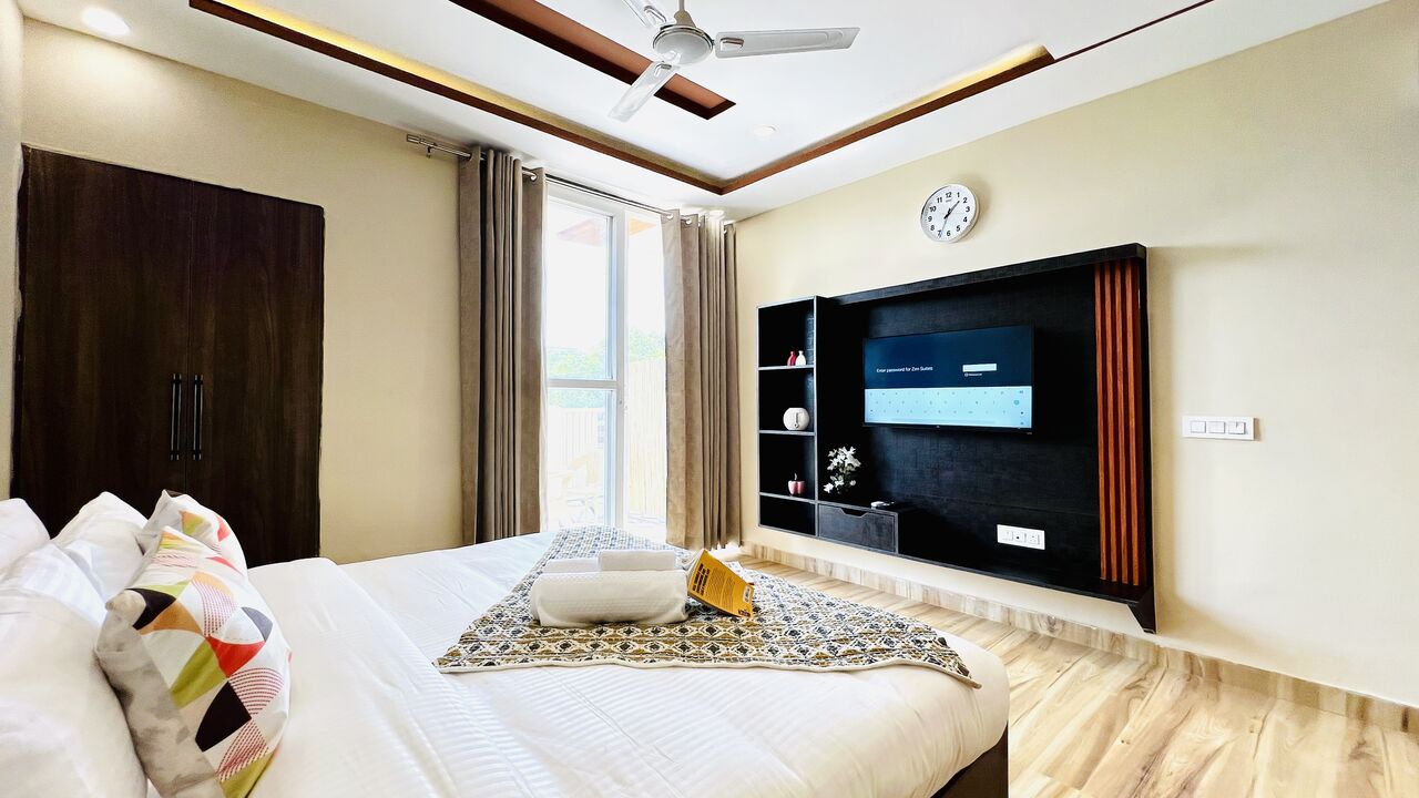 Gurgaon, Apartments, Flats, Houses & Villas, INR 3000/day,  Furnished,  Studio,  350 Sq. Meter,  BluO Studio @ Medanta Medicity - Kitchen, Balcony