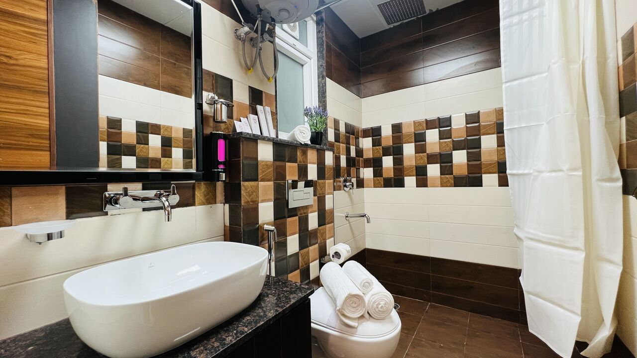 Gurgaon, Apartments, Flats, Houses & Villas, INR 3000/day,  Furnished,  Studio,  350 Sq. Meter,  BluO Studio @ Medanta Medicity - Kitchen, Balcony