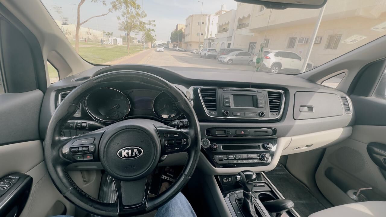 Jubail, Vehicles, Cars & Trucks , SAR 32000,  Kia Grand Carnival 2017,  2017,  Automatic,  281000 KM,