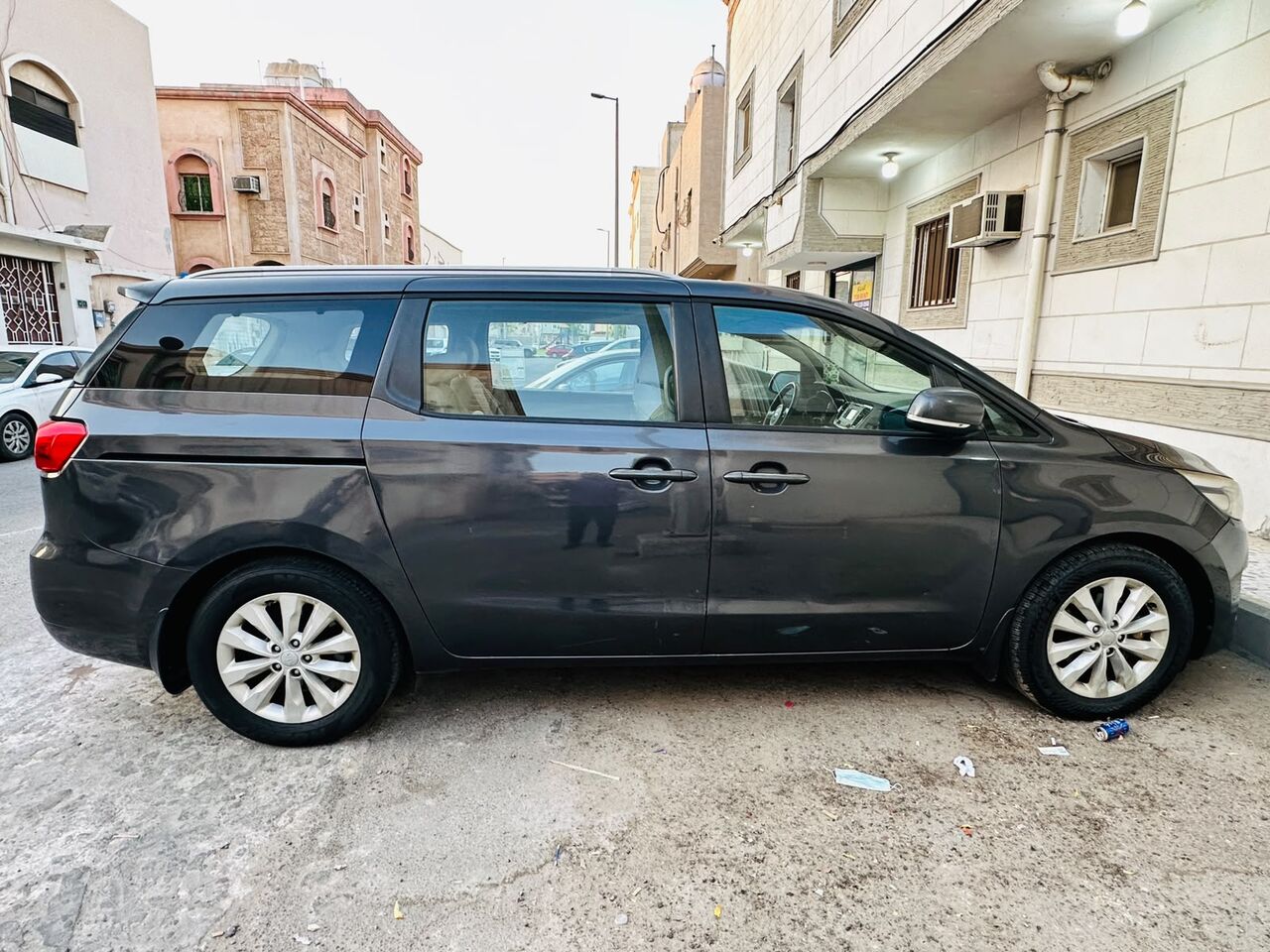 Jubail, Vehicles, Cars & Trucks , SAR 32000,  Kia Grand Carnival 2017,  2017,  Automatic,  281000 KM,