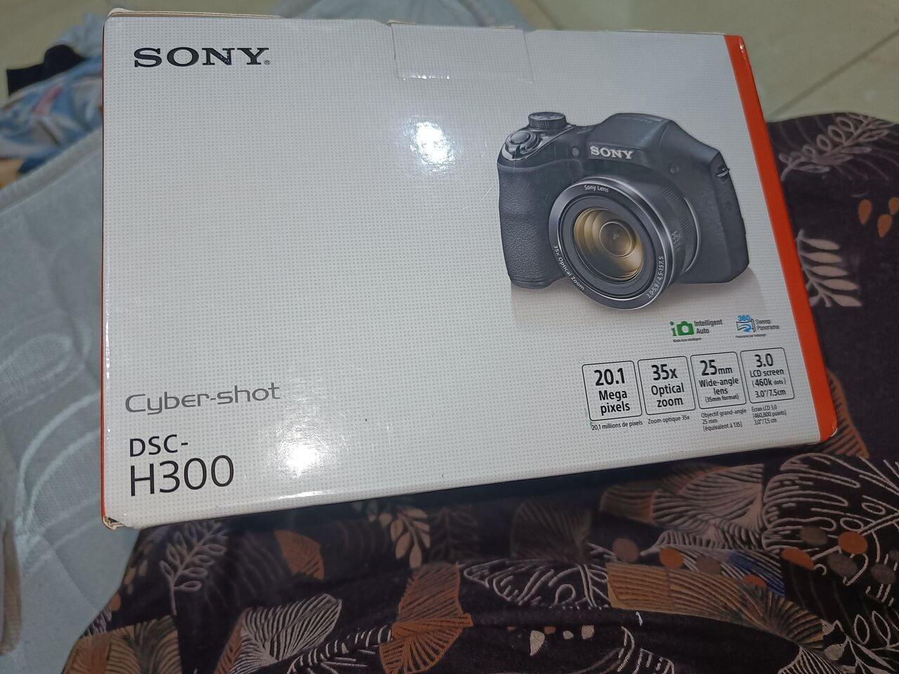 Khobar, Electronics, SAR 600,  Fine Working Original Sony Camera For Resale 600 Sar!!!!!