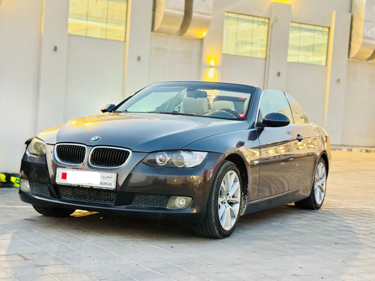 Manama, Vehicles, Cars & Trucks , BHD 1900,  Bmw 3 Series,  2008,  171000 KM,  Convertible - COupe - 320i