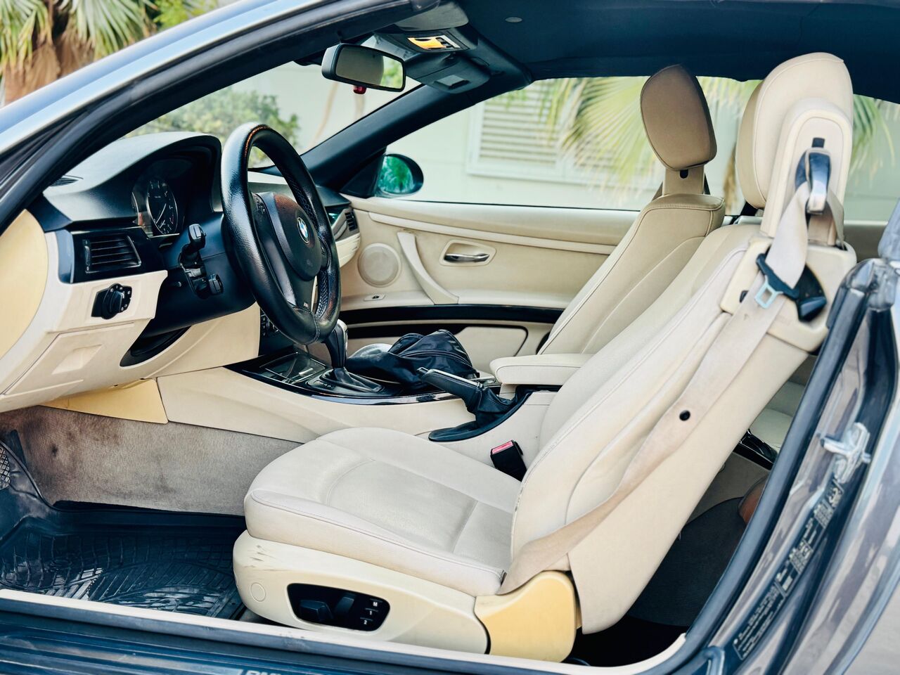 Manama, Vehicles, Cars & Trucks , BHD 1900,  Bmw 3 Series,  2008,  171000 KM,  Convertible - COupe - 320i