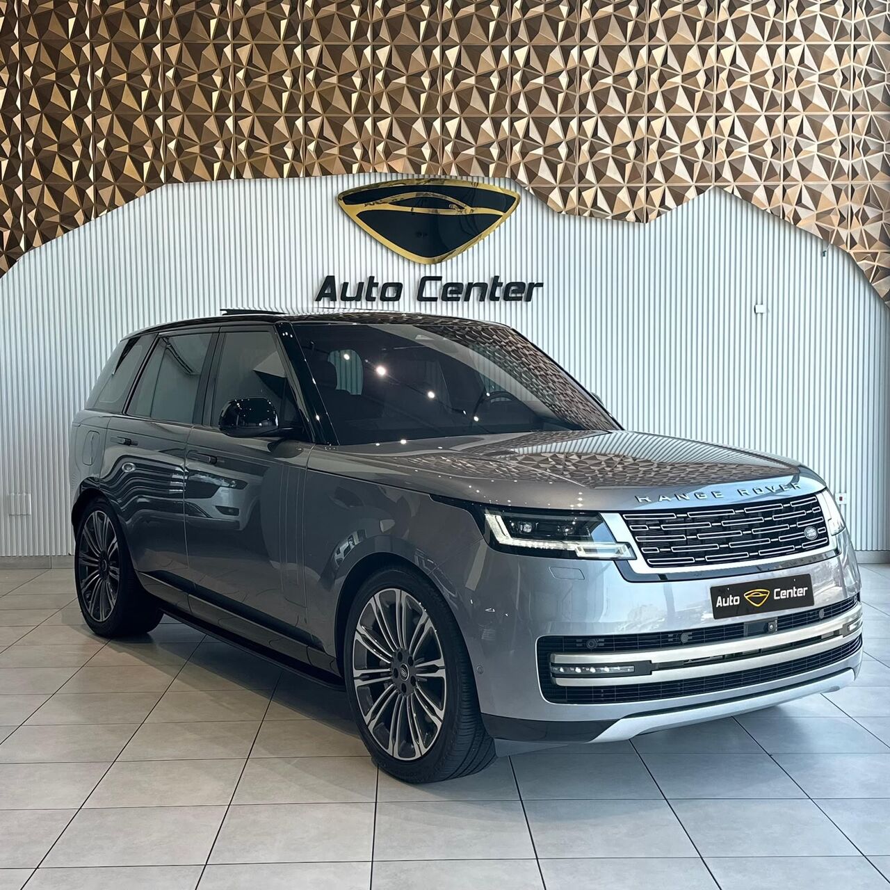 Riffa, Vehicles, Cars & Trucks , BHD 49000,  RANGE ROVER VOGUE HSE P530 2023 GREY,  2023,  Automatic,  50000 KM,   V8