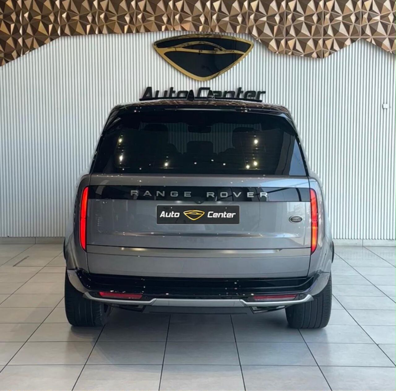 Riffa, Vehicles, Cars & Trucks , BHD 49000,  RANGE ROVER VOGUE HSE P530 2023 GREY,  2023,  Automatic,  50000 KM,   V8