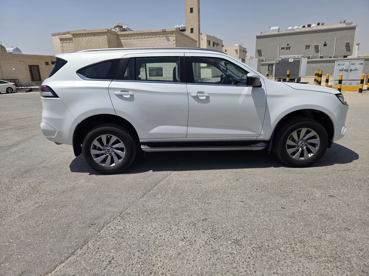 Dammam, Vehicles, Cars & Trucks , SAR 90000,  Isuzu MU-X 3.0TD 4X4 ODO 38250km Diesel Engine Service By Authorized Service Company,  2023,  Automatic,  38250 KM,