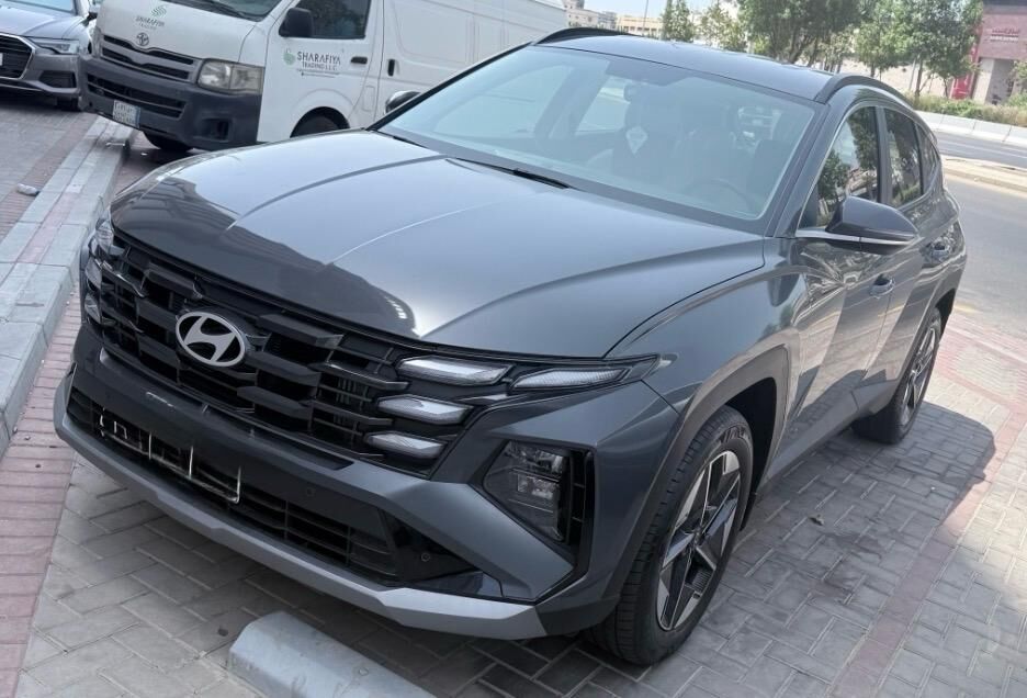 Jeddah, Vehicles, Cars & Trucks , SAR 90000,  Hyundai Tucson,  2025,  Automatic,  10000 KM,   Model Grey  1.6Turbo Smart 10,000 Km