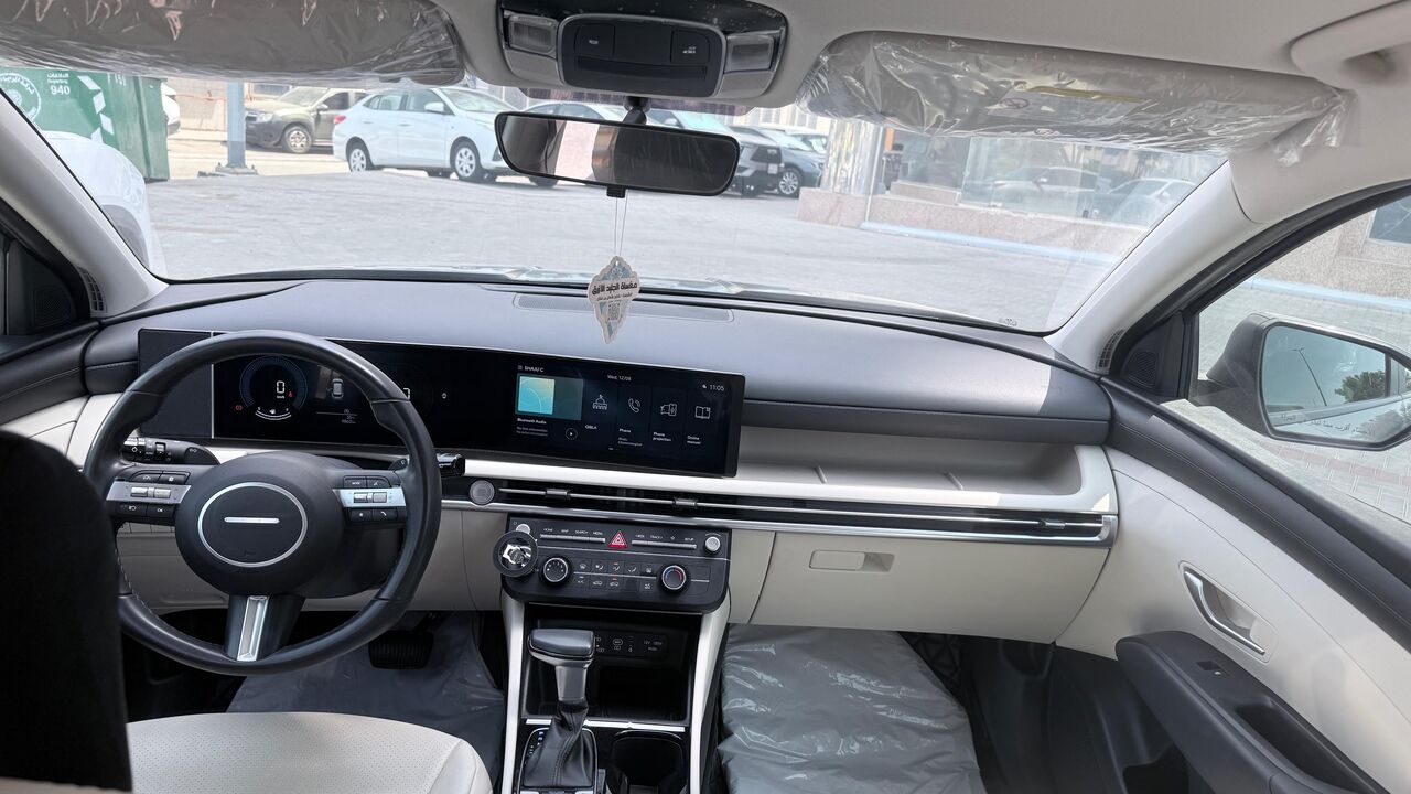 Jeddah, Vehicles, Cars & Trucks , SAR 90000,  Hyundai Tucson,  2025,  Automatic,  10000 KM,   Model Grey  1.6Turbo Smart 10,000 Km