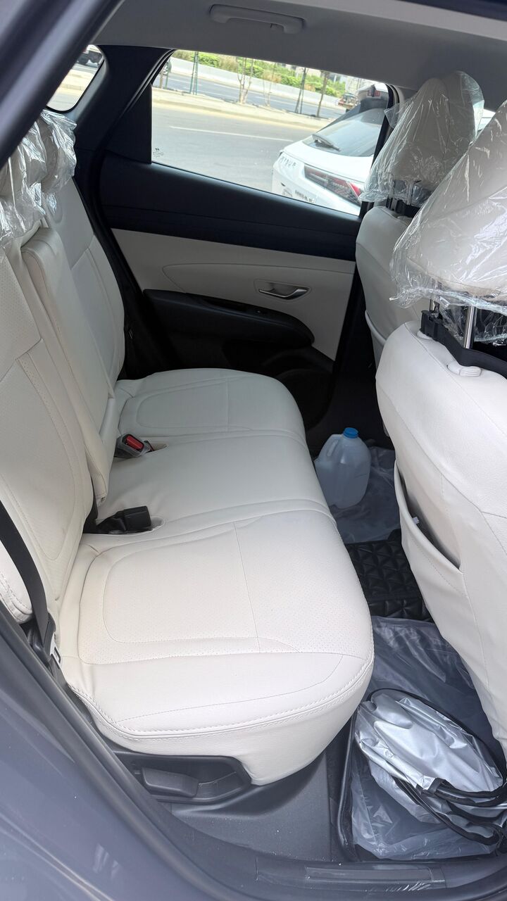 Jeddah, Vehicles, Cars & Trucks , SAR 90000,  Hyundai Tucson,  2025,  Automatic,  10000 KM,   Model Grey  1.6Turbo Smart 10,000 Km