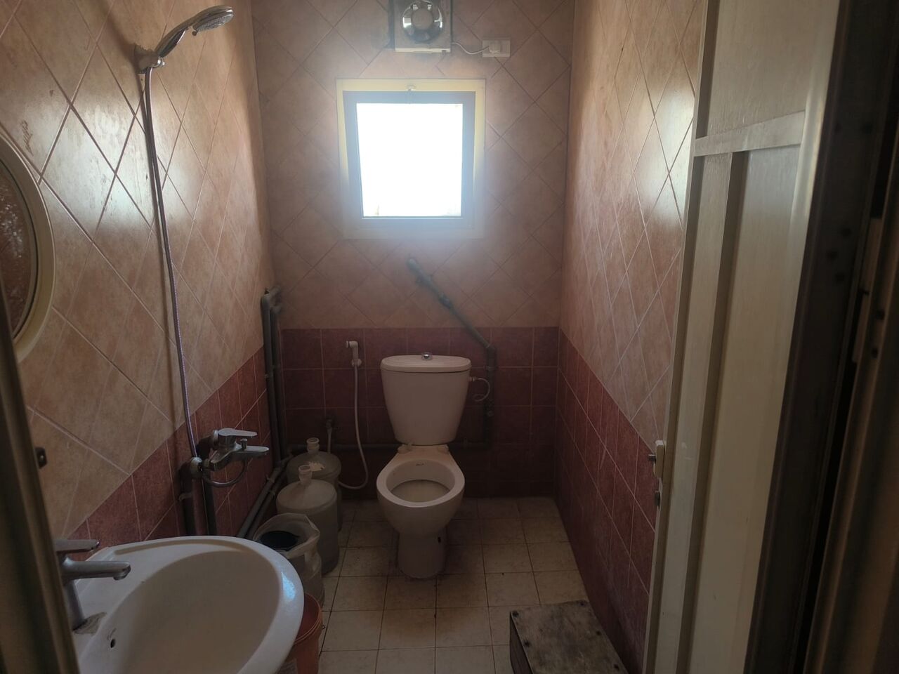 Jubail, Housing Exchanges, SAR 1300/month,  1 BR,  50 Sq. Meter,  SINGLE ROOM FOR RENT BACHELORS
