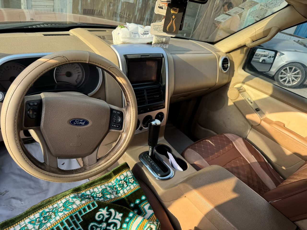 Jeddah, Vehicles, Cars & Trucks , SAR 14000,  Ford Explorer,  2008,  Automatic,  350000 KM,
