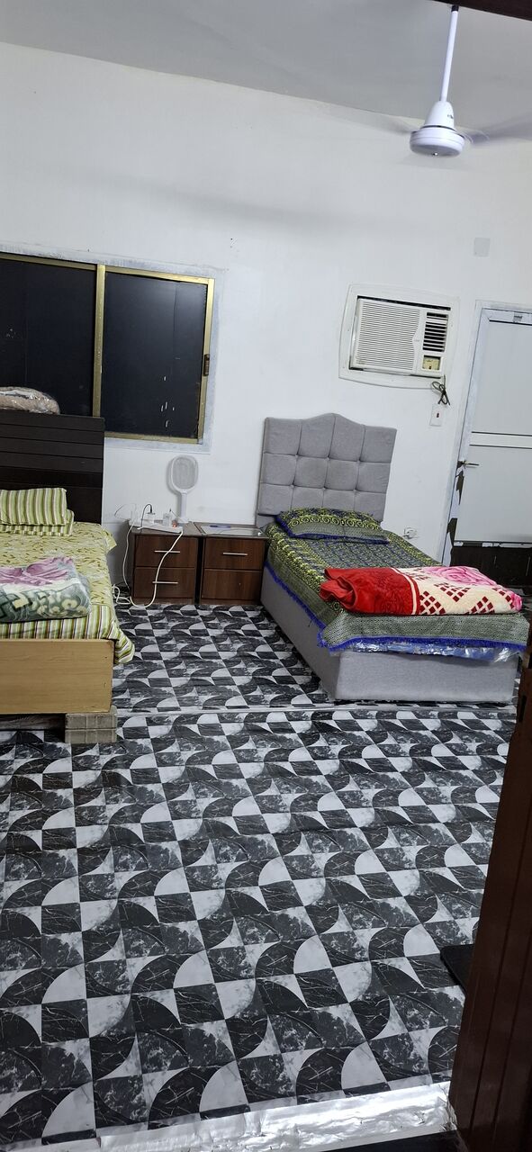 Jeddah, Roommates, SAR 900500/month,  Furnished,  Iam Offering A Seperate Room And A Bed Space For A Decent Indian Or Pakistani Bachelor.