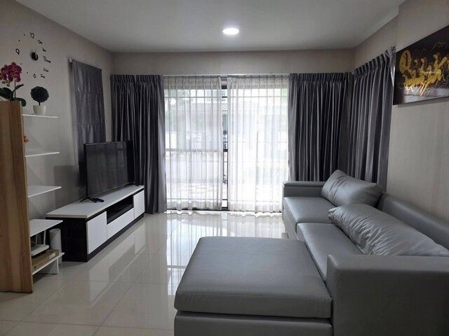 Bangkok, Villas, THB 60000,  62 Sq. Feet,  House For Rent Near Chalong Ratcha Ramindra-At Narong Expressway. Near Or Ngoen Market