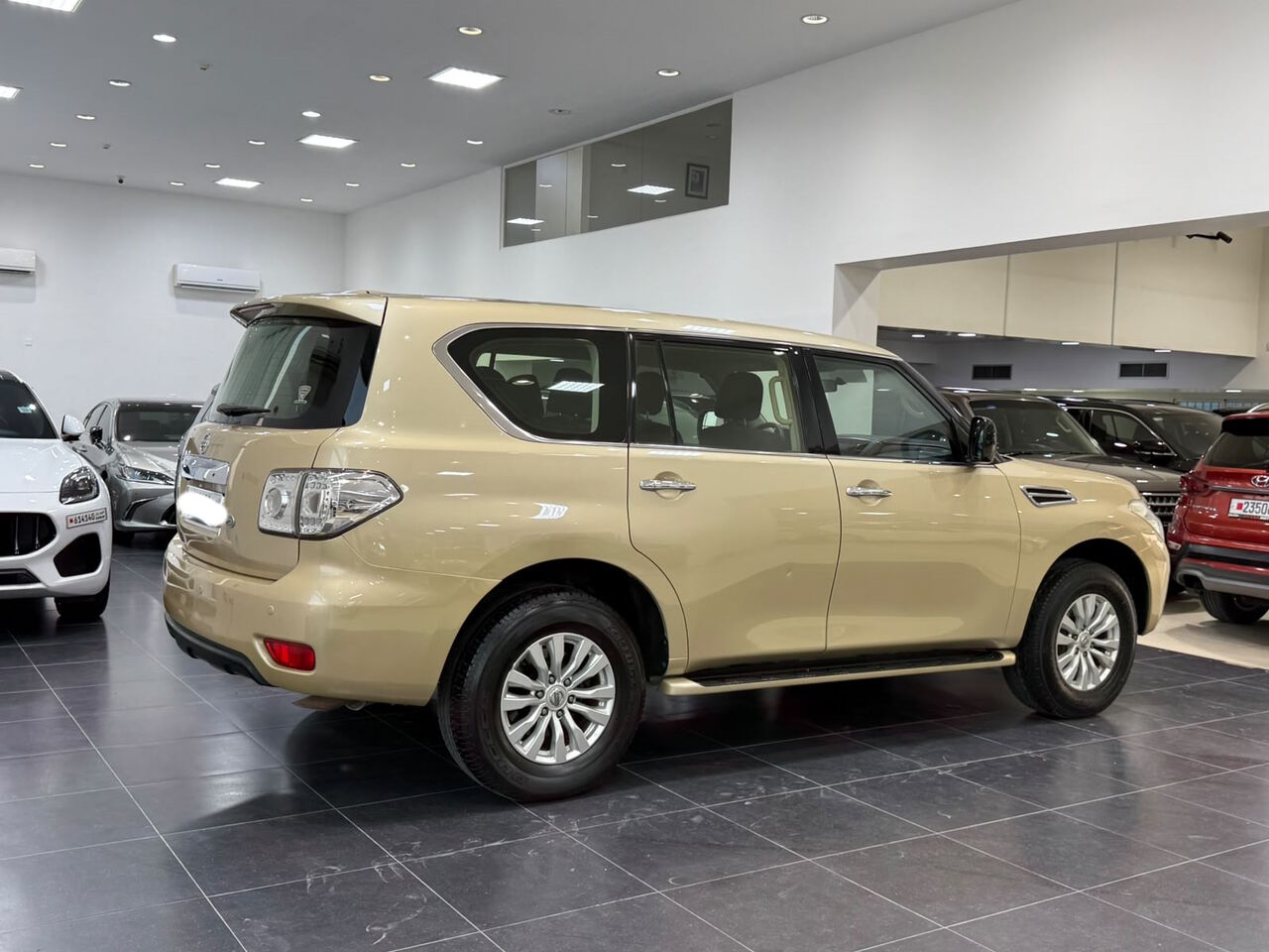 Manama, Vehicles, Cars & Trucks , BHD 8200,  Nissan Patrol XE,  2018,  Automatic,  107850 KM,    (Beige)