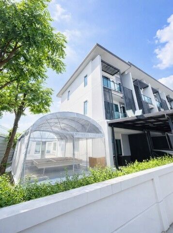 Bangkok, Villas, THB 19998,  46 Sq. Feet,  Wat Maduea 900m. 46 Sq M. MRT Bang Rak Yai 680m. Rattanathibet Townhome On The Edge Of