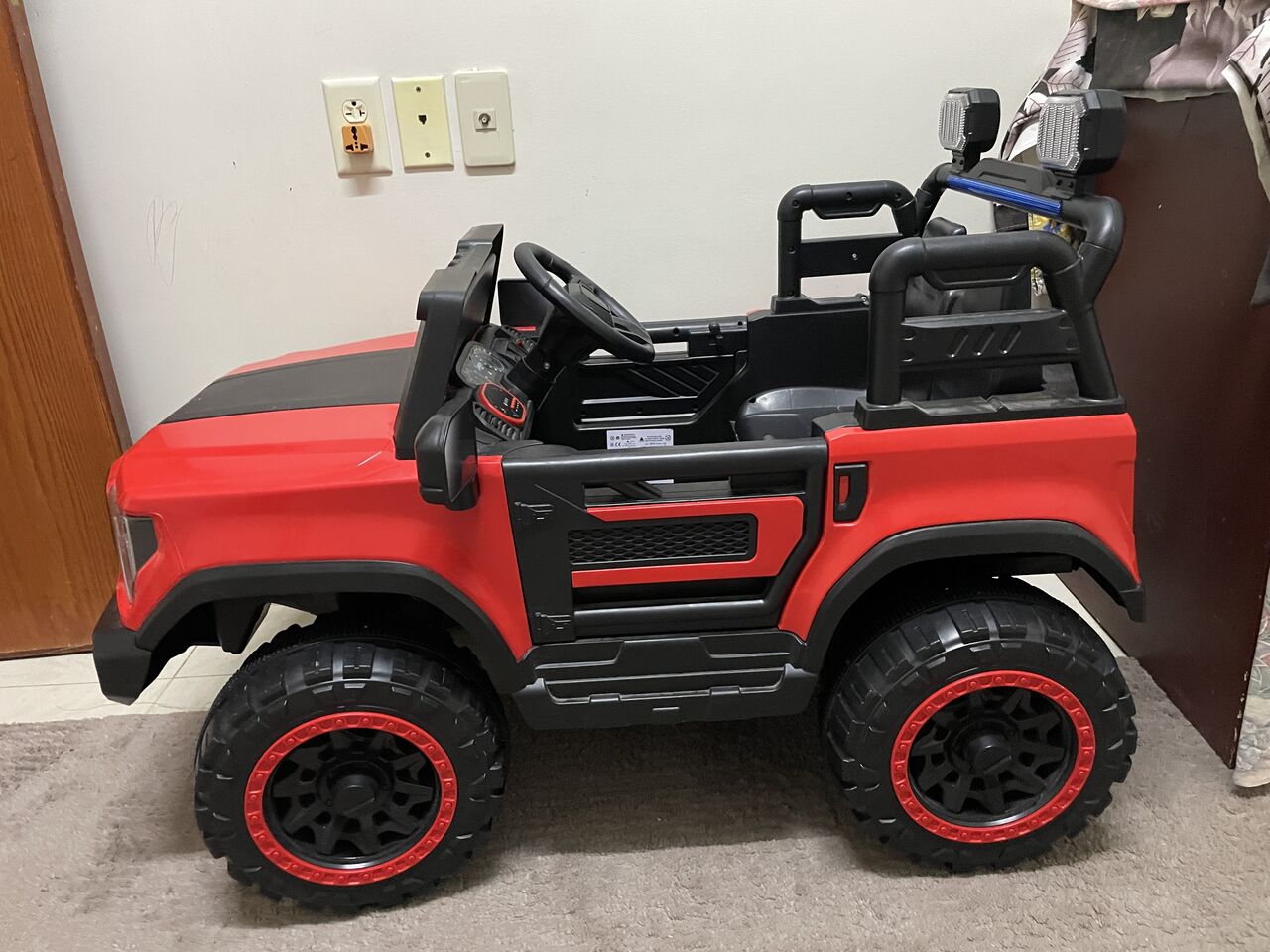 Ras Tanura, Baby & Kid Stuff, SAR 450,  Kids Electric Car (chargeable)