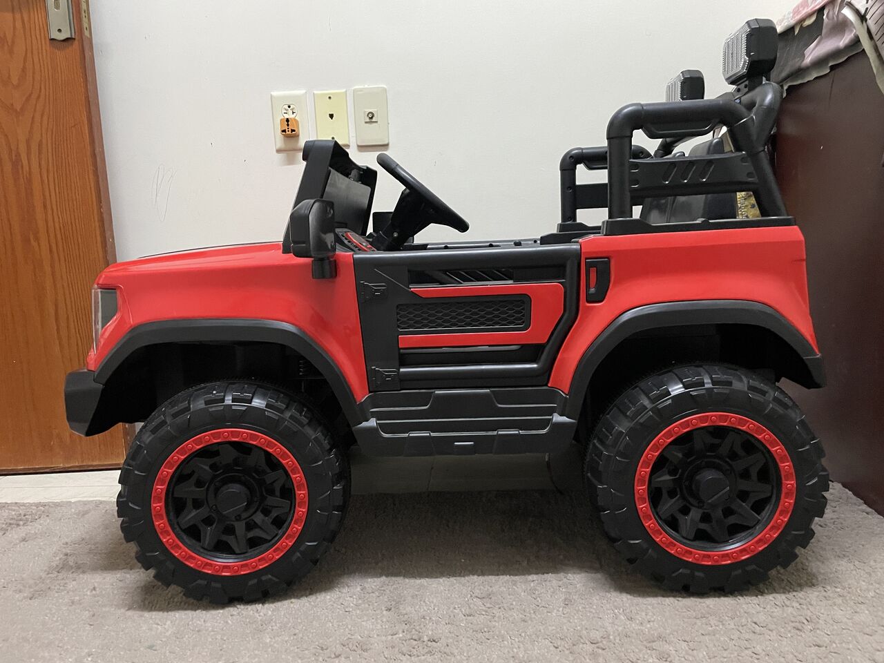 Ras Tanura, Baby & Kid Stuff, SAR 450,  Kids Electric Car (chargeable)
