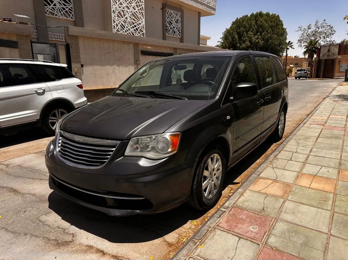 Al-Madinah (Jordan), Vehicles, Cars & Trucks , SAR 30000,  Chrysler Grand Voyager,  2016,  Automatic,  155000 KM,    Excellent Condition