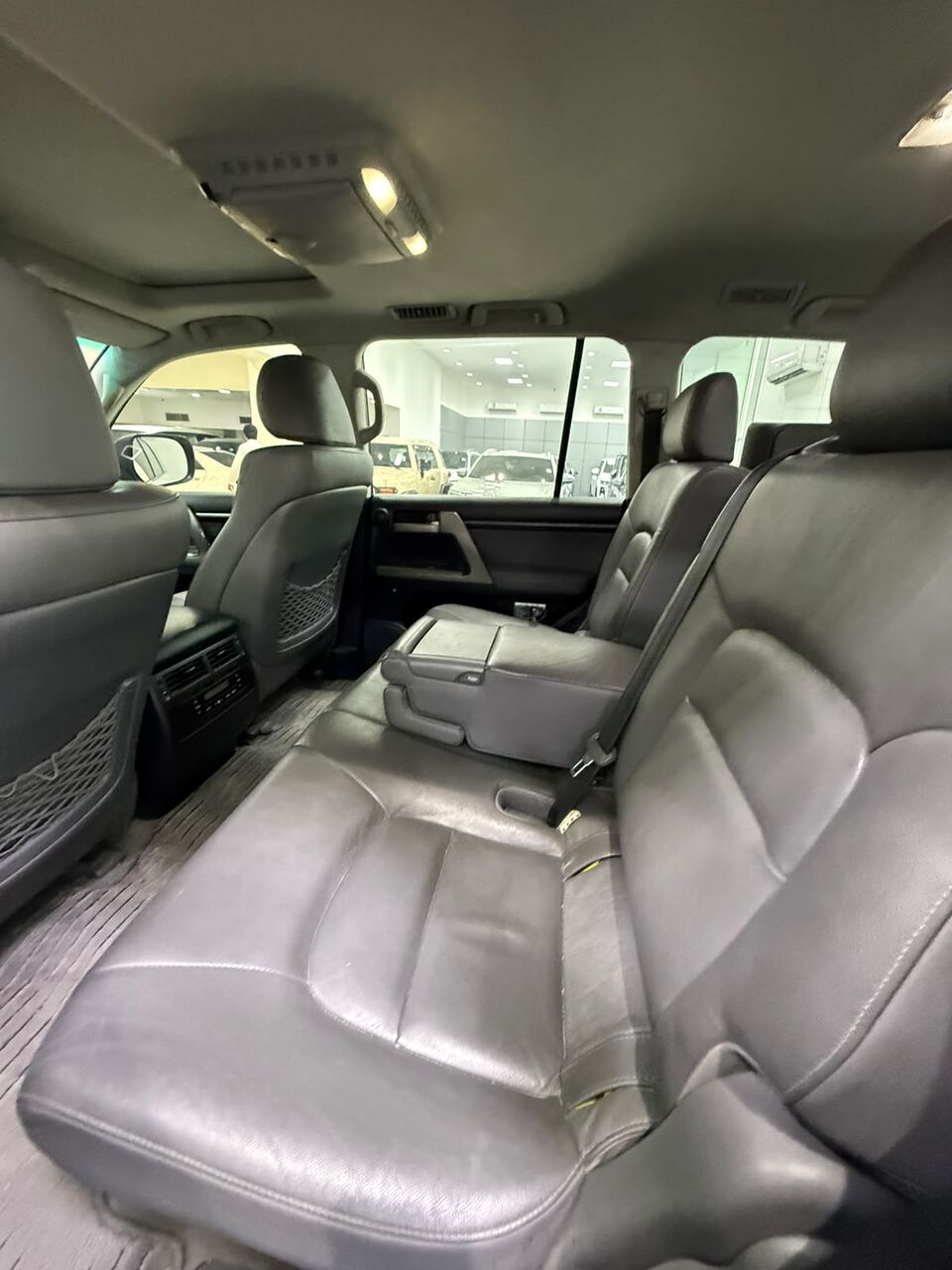 Manama, Vehicles, Cars & Trucks , BHD 6900,  Toyota Land Cruiser VX-R,  2010,  Automatic,  433600 KM,    (Silver)