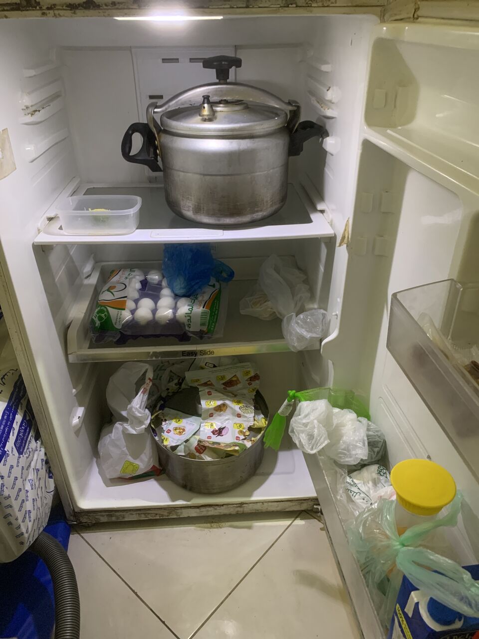 Al Bawadi, Air Conditioners, SAR 300,  Fridge