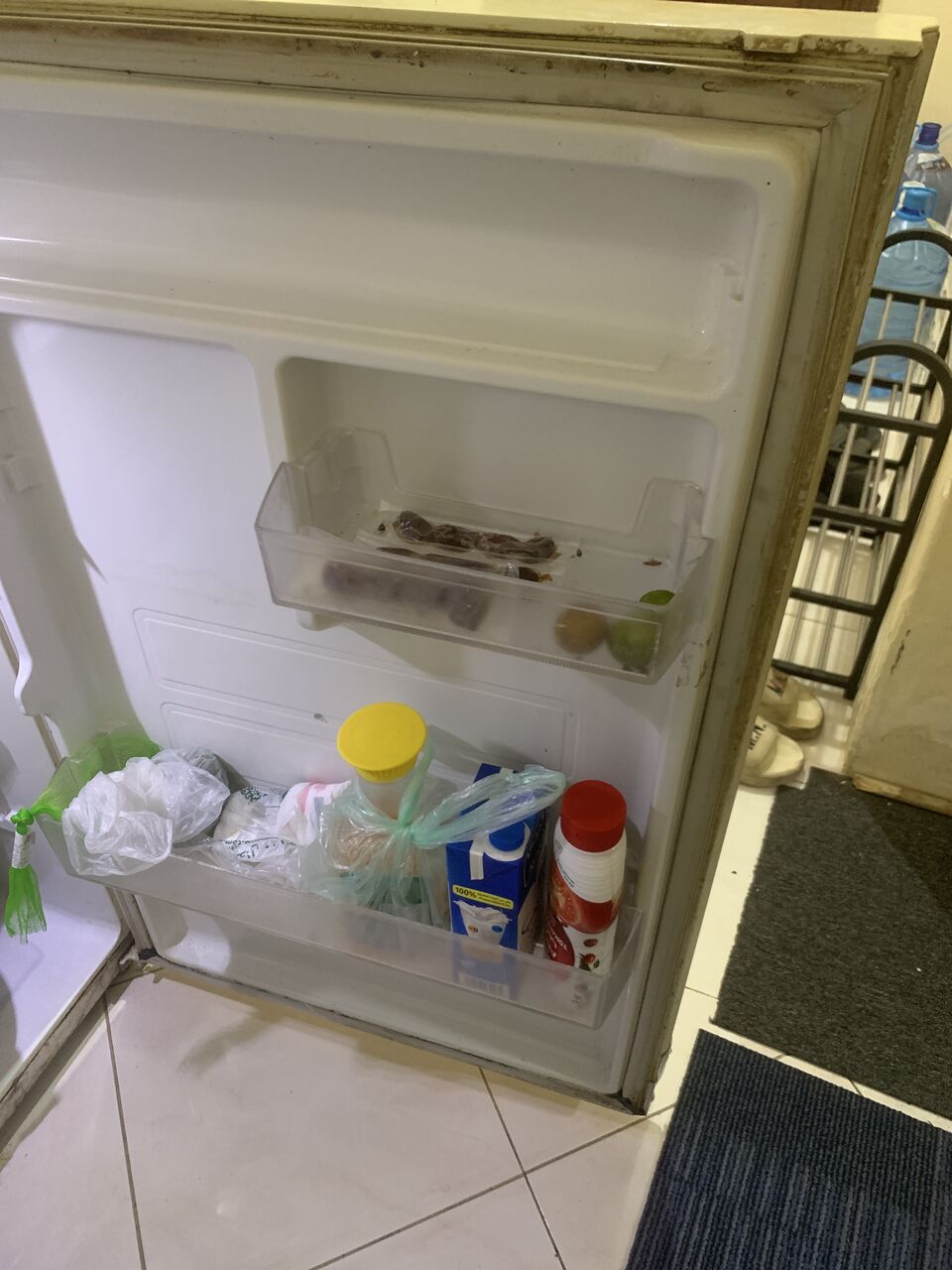 Al Bawadi, Air Conditioners, SAR 300,  Fridge