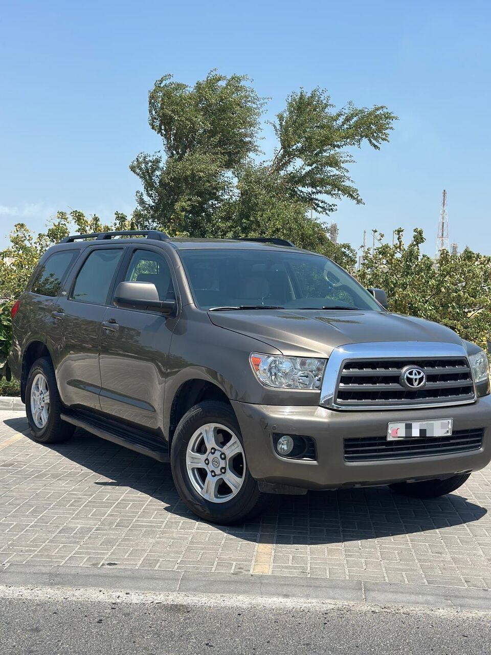 Riffa, Vehicles, Cars & Trucks , BHD 6300,  TOYOTA SEQUOIA FORCE 5.7 V8 2015 BRONZE,  2015,  Automatic,  200000 KM,