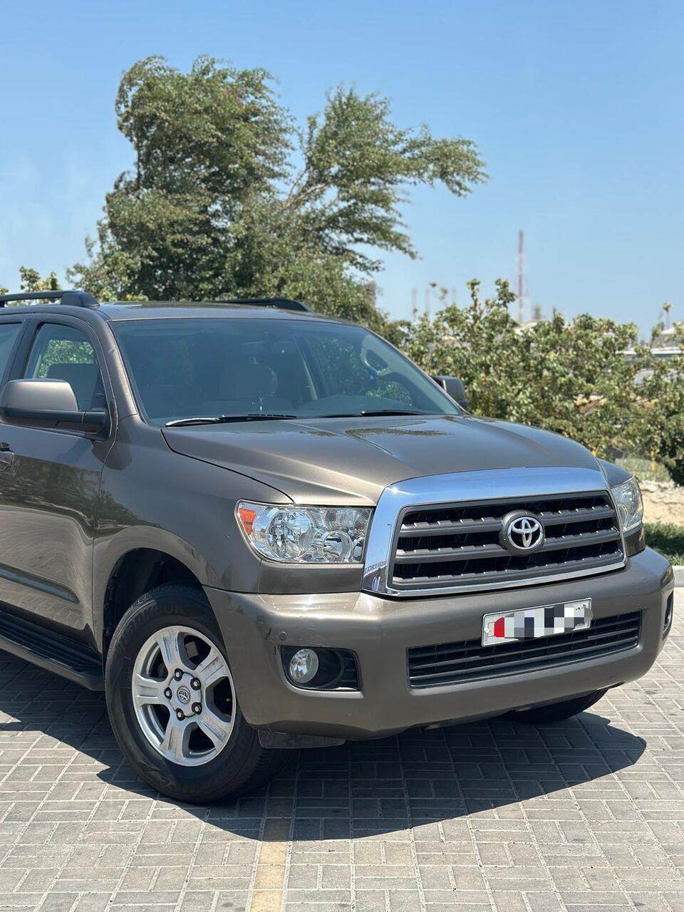 Riffa, Vehicles, Cars & Trucks , BHD 6300,  TOYOTA SEQUOIA FORCE 5.7 V8 2015 BRONZE,  2015,  Automatic,  200000 KM,