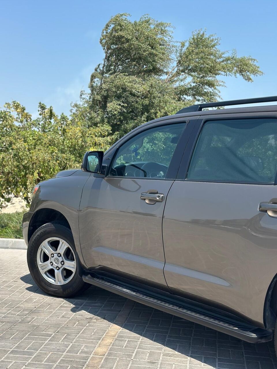 Riffa, Vehicles, Cars & Trucks , BHD 6300,  TOYOTA SEQUOIA FORCE 5.7 V8 2015 BRONZE,  2015,  Automatic,  200000 KM,