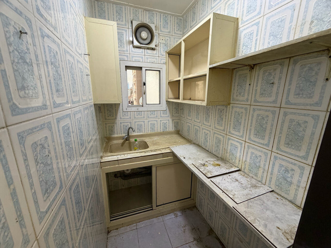 Salmaniya, Apartments, Flats, Houses & Villas, BHD 120/month,  1 BR,  1 Bedroom Flat For Rent Unlimted Ewa