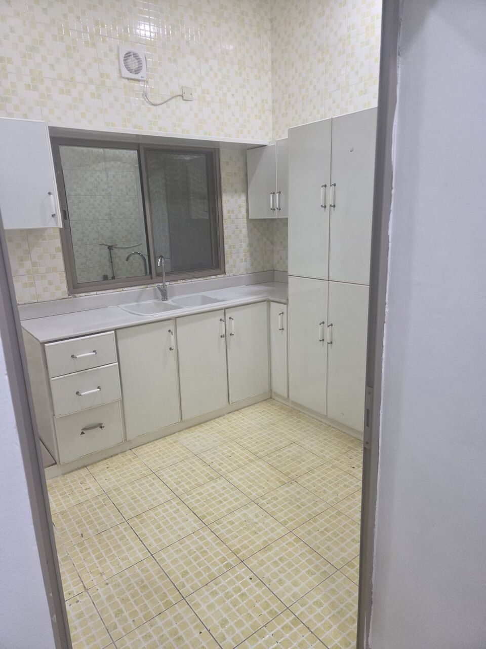 Isa Town, Apartments, Flats, Houses & Villas, BHD 230/month,  105 Sq. Meter,  FOR RENT 2BHK APARTMENT IN ISA TOWN(ALL INCLUSIVE)