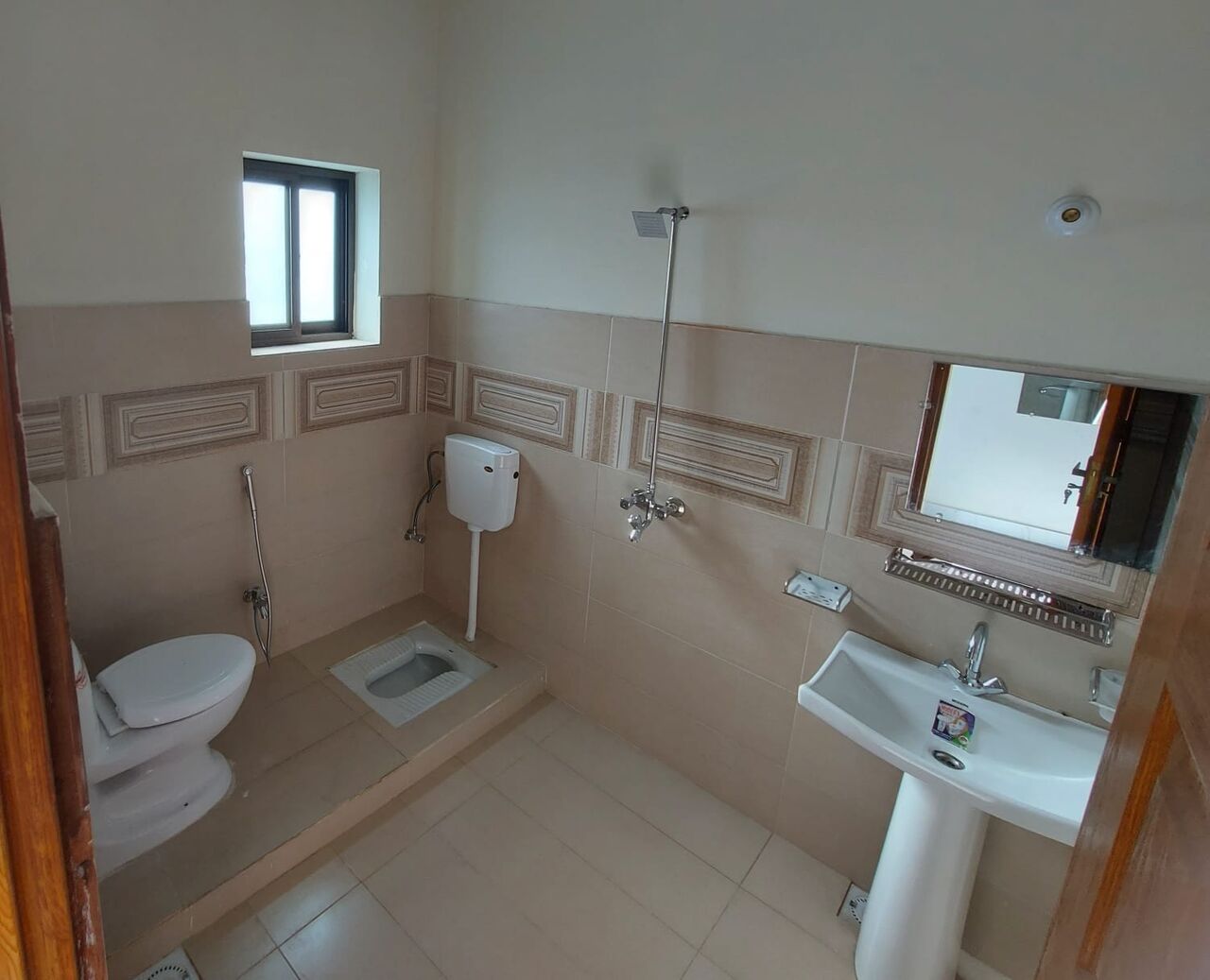 Lahore, Rooms for Rent, PKR 30000/month,  Furnished,  Furnished Room For Rent For Female Only.