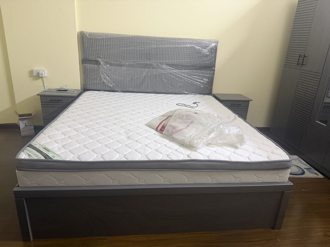 Riyadh, Furniture, SAR 2500,  SAR 2500 - Bed Room Furniture Set(Cot, Home Box Pocket Spring Mattress, Cup Board Set)