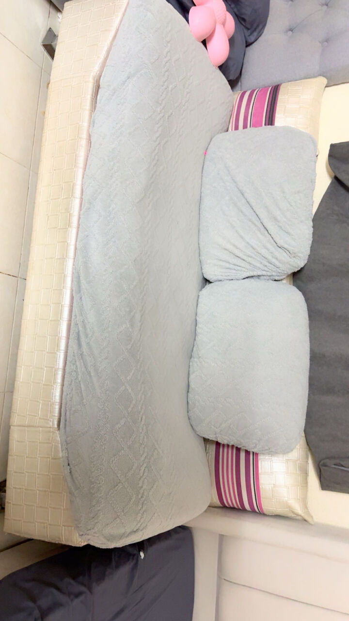 Riyadh, Furniture, SAR 200,  1 Couch+ 2 Big Chairs