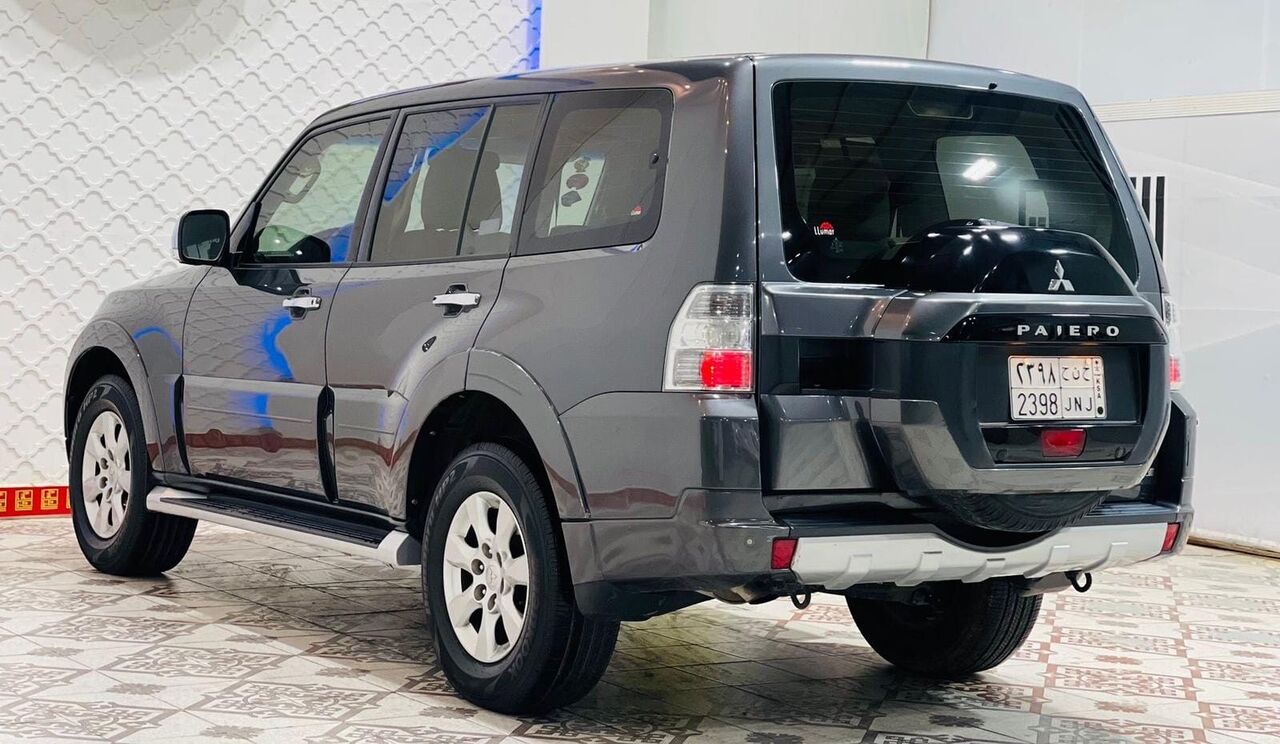 Riyadh, Vehicles, Cars & Trucks , SAR 46000,  Mitsubishi Pajero,  2016,  Automatic,  220000 KM,  Pajero  Excellent Condition