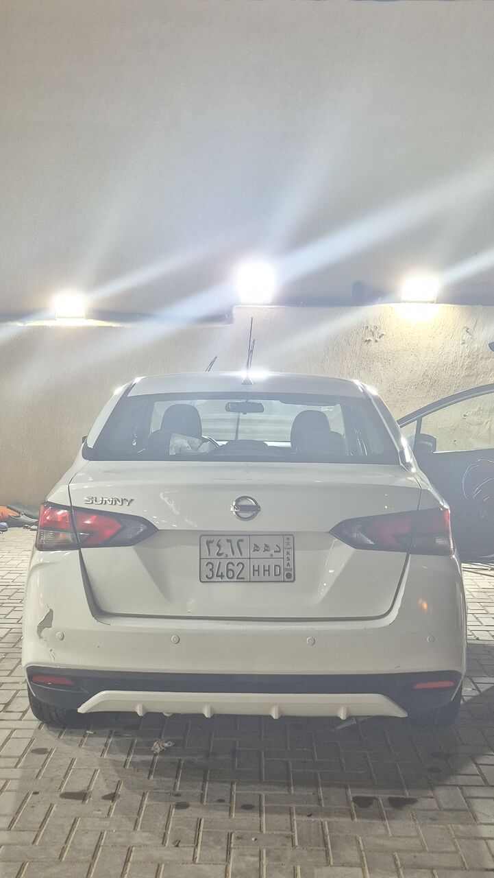 Riyadh, Vehicles, Cars & Trucks , SAR 25000,  Nissan Sunny,  2021,  Automatic,  200000 KM,   For Sale