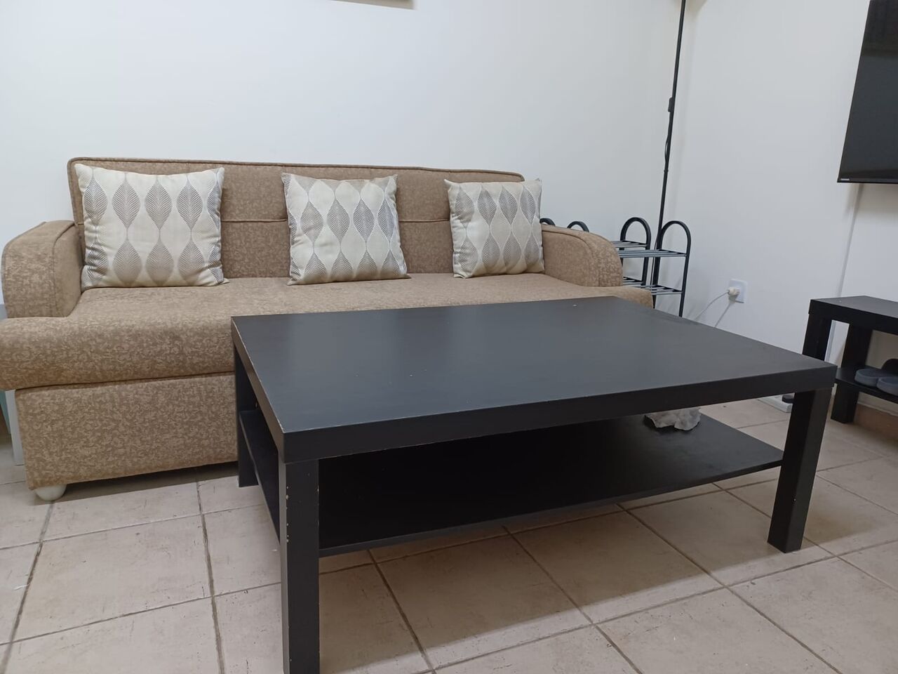Salamah, Household Items, SAR 10,  2 Double Bed Set, Sofa Set, 3 AC, Fridge, Washing Machine, Oven, Cooking Range For Sale