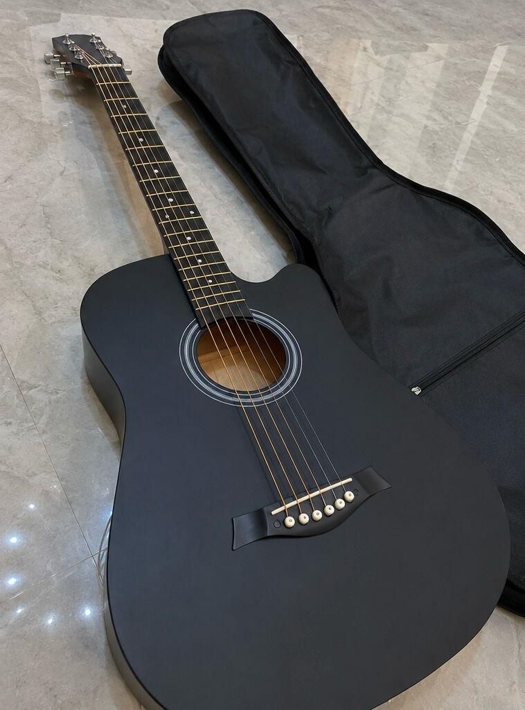 Jeddah, Musical Instruments, SAR 350,  Free Delivery 38&rdquo; Black Acoustic Guitar + Full Accessories Bundle | Like New