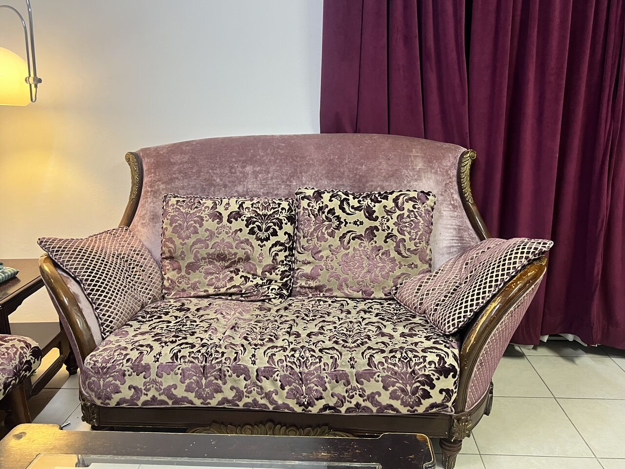 Riyadh, Furniture, SAR 800,  Grand Looking Sofa Set (Al Mutlaq )