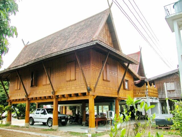 Bangkok, Villas, THB 39999,  499 Sq. Feet,  Lamphun-Pa Sang, Pak Bong, Thai House, 2 Stories, Golden Teak Wood, 5 Bedrooms, 5