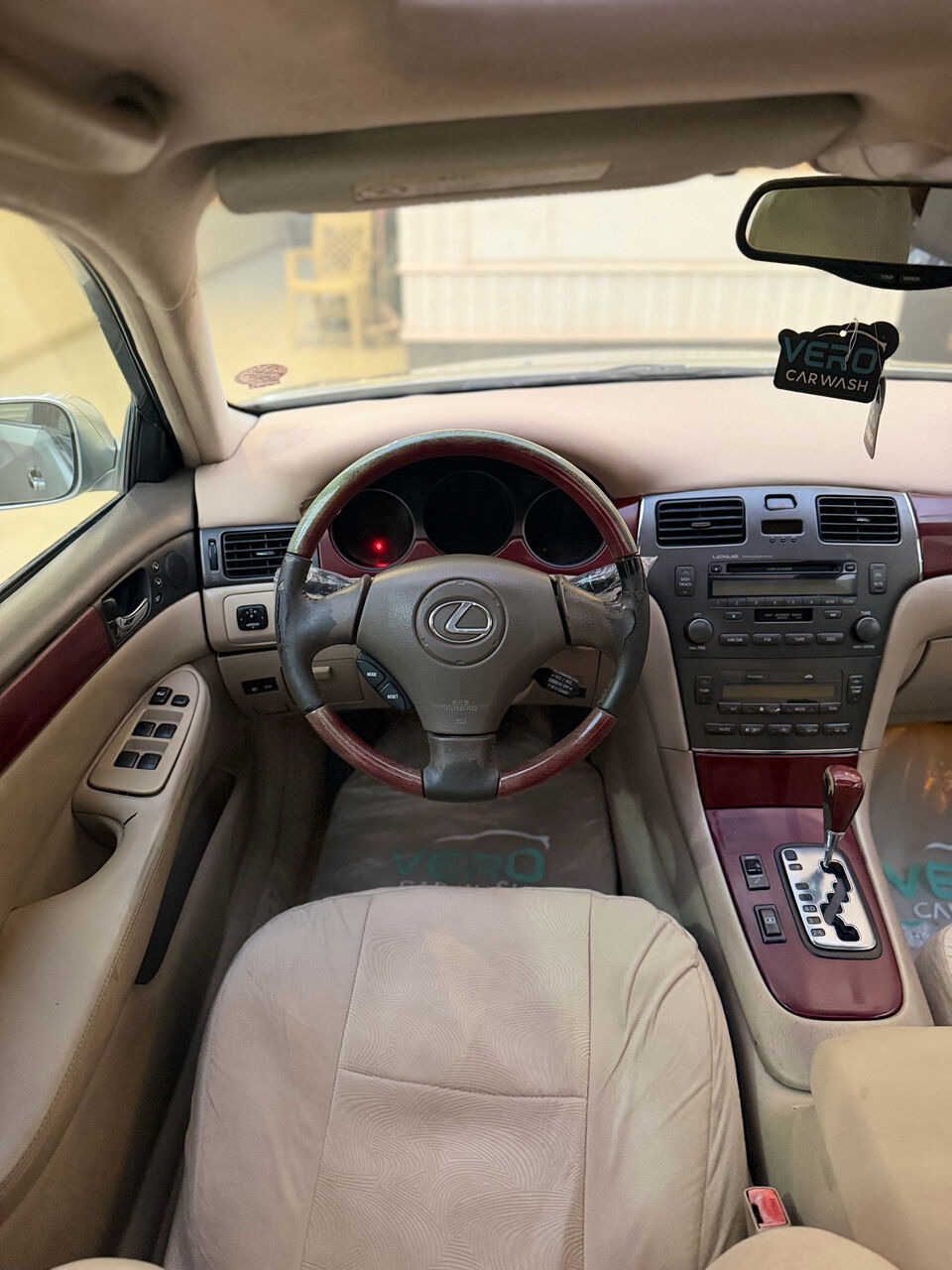Riyadh, Vehicles, Cars & Trucks , SAR 18000,  Lexus ES 300h,  2004,  Automatic,  550 KM,