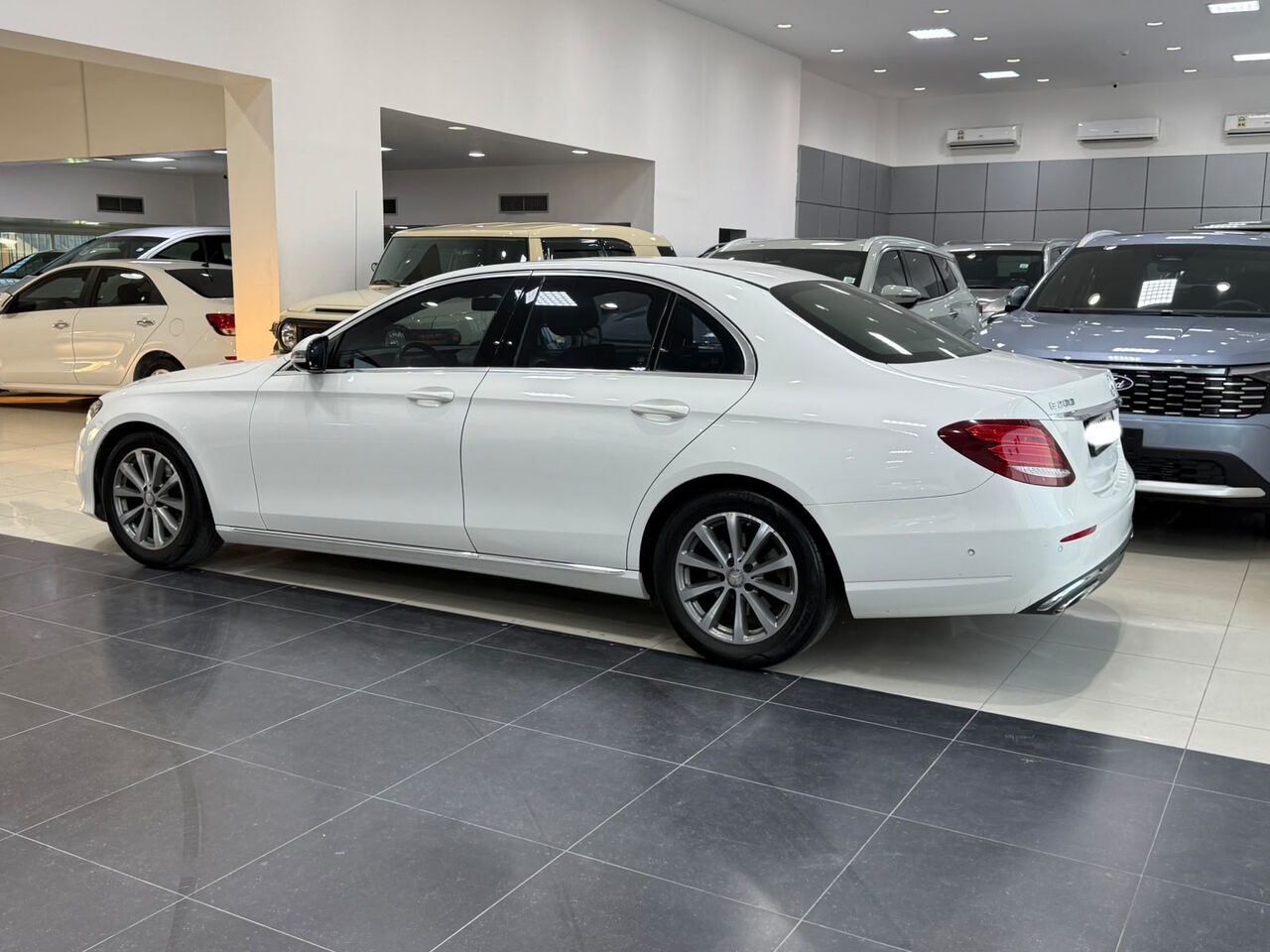 Manama, Vehicles, Cars & Trucks , BHD 7200,  Mercedes Benz E-200,  2017,  Automatic,  230950 KM,   /  (White)