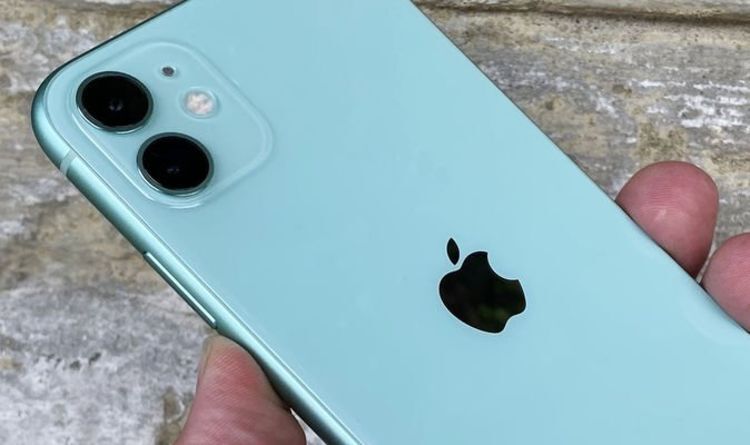 Riyadh, Mobile Phones, SAR 1199,  Apple IPhone 11- Original Mobile - Big Storage 128GB - Battery Health 87% - Slim & Fast